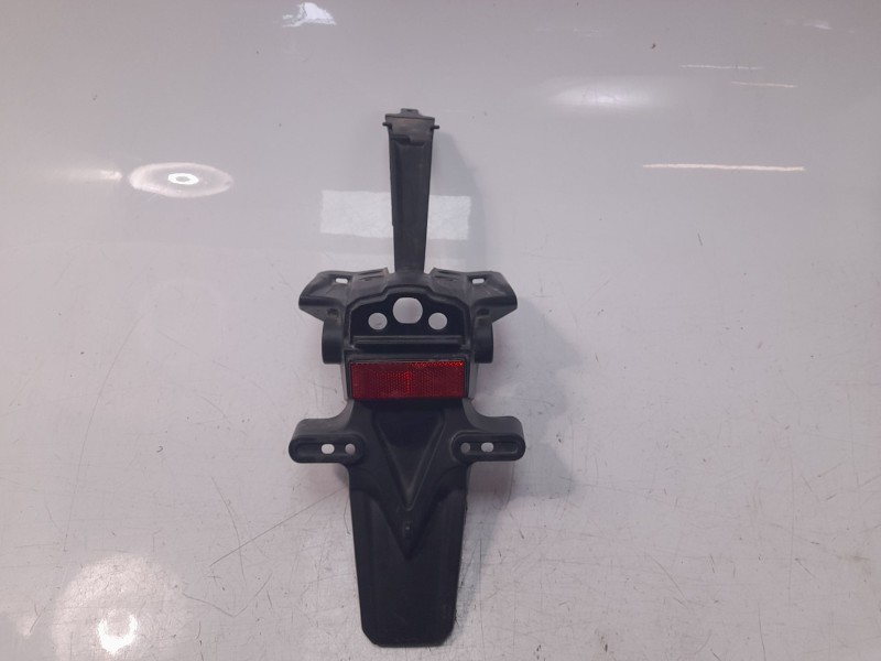 Recambio de portamatriculas para yamaha yzf-r 7 yzf-r 7 referencia OEM IAM BEB2162900  