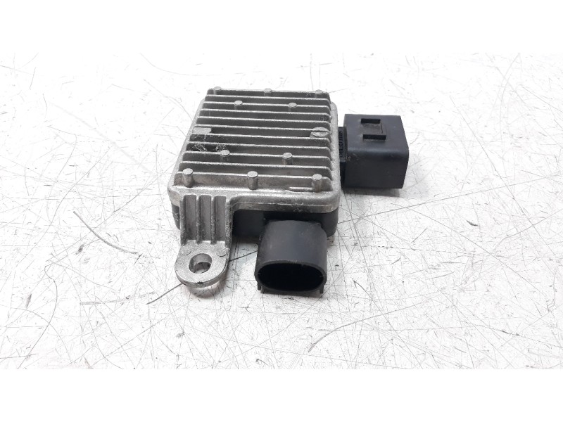 Recambio de modulo electronico para hyundai kona referencia OEM IAM 25385G2000  