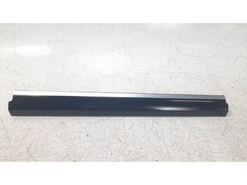 Recambio de moldura para porsche cayenne (typ 92aa) s diesel referencia OEM IAM 7P5857222  