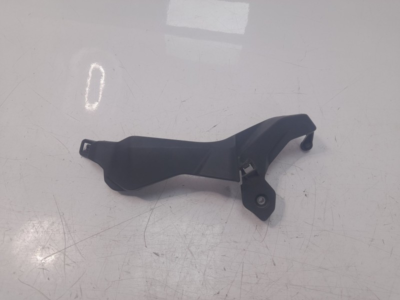 Recambio de moldura para bmw f 900 xr referencia OEM IAM 61118394322  