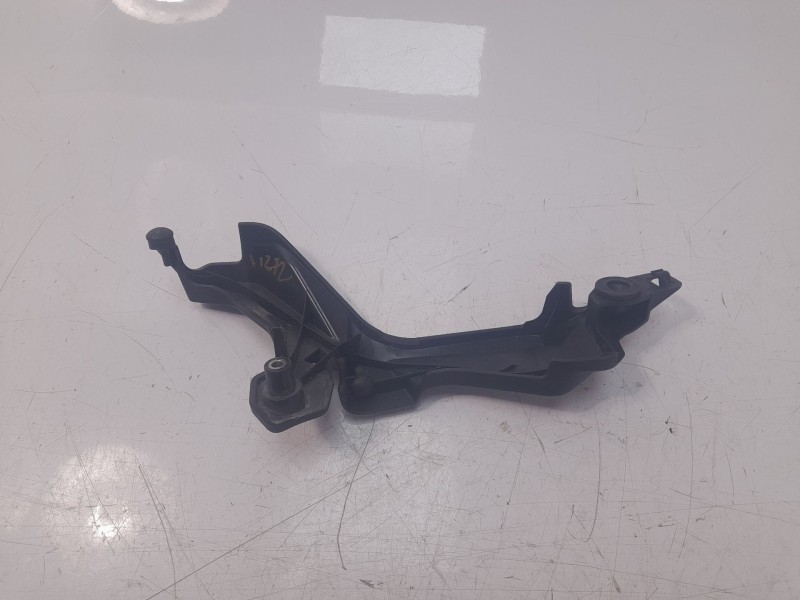 Recambio de moldura para bmw f 900 xr referencia OEM IAM 61118394322  
