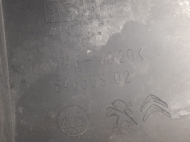 Recambio de estribo lateral para citroën c4 cactus shine referencia OEM IAM 84656S  