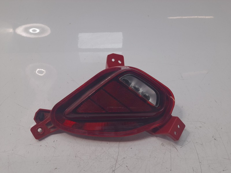 Recambio de faro antiniebla trasero izquierdo para kia xceed drive referencia OEM IAM 92405J7300  