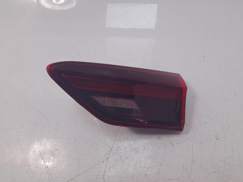 Recambio de piloto trasero derecho interior para volkswagen polo vi (aw1, bz1, ae1) 1.0 tsi referencia OEM IAM 2G0945094D  