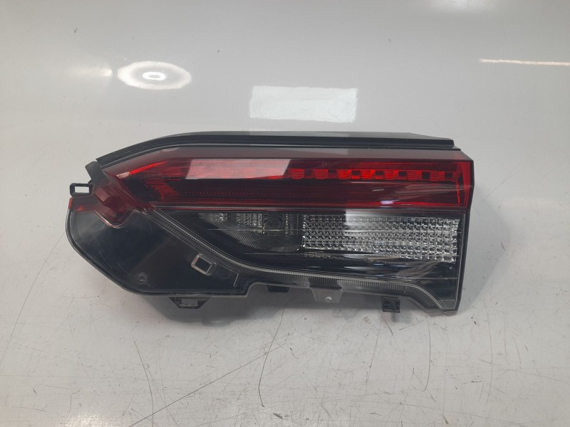 Recambio de piloto trasero derecho interior para toyota rav 4 v (_a5_, _h5_) 2.5 hybrid (axah52) referencia OEM IAM 8158042151  