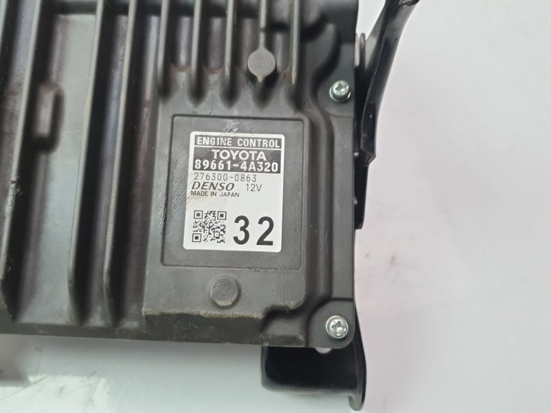 Recambio de centralita motor uce para toyota rav4 referencia OEM IAM 896614A320  