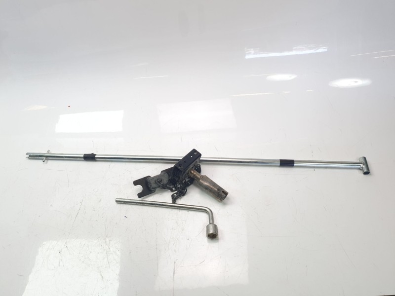 Recambio de herramientas para mitsubishi l 200 (kl0/kj0) basis doppelkabine 4wd referencia OEM IAM HERRAMIENTAS  