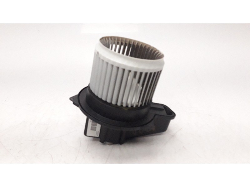 Recambio de ventilador calefaccion para fiat nuova 500 (150) 1.2 cat referencia OEM IAM 77368879  