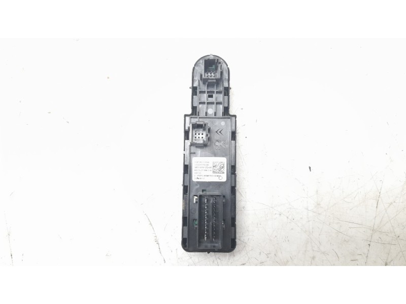Recambio de mando elevalunas delantero izquierdo para opel grandland x 120 aniversario referencia OEM IAM 98319761ZD  