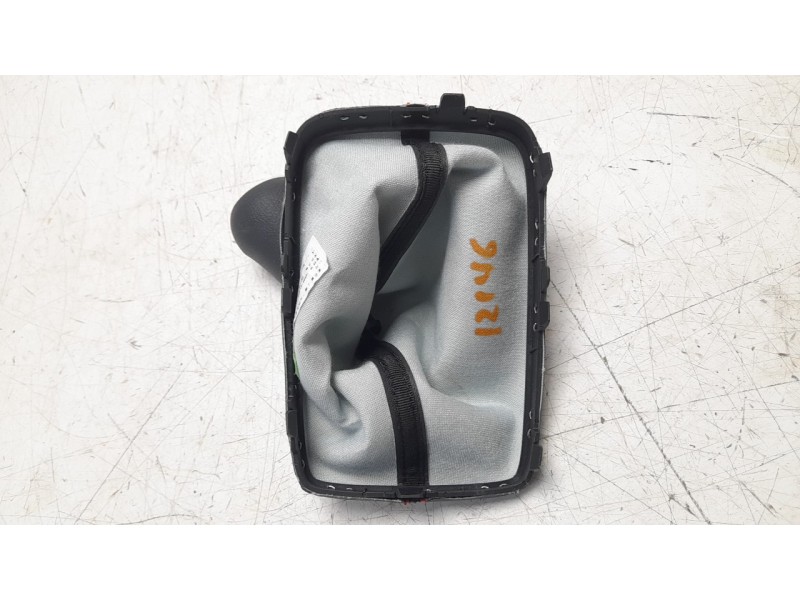 Recambio de pomo palanca cambio para mg mg zs suv (azs1) 1.5 vti referencia OEM IAM 11115822  