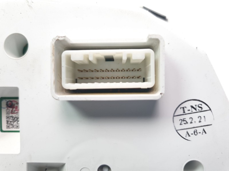 Recambio de cuadro instrumentos para mitsubishi l 200 (kl0/kj0) basis doppelkabine 4wd referencia OEM IAM 8100C770  