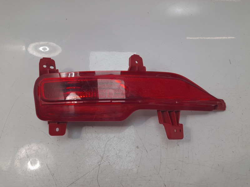 Recambio de faro antiniebla trasero derecho para hyundai i30 (pd) 1.4 cat referencia OEM IAM 92406G4500  