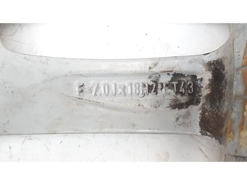 Recambio de llanta para audi q3 (8ug) base referencia OEM IAM 8U0601025AA  