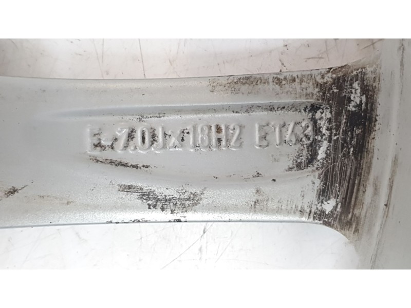 Recambio de llanta para audi q3 (8ug) base referencia OEM IAM 8U0601025AA  