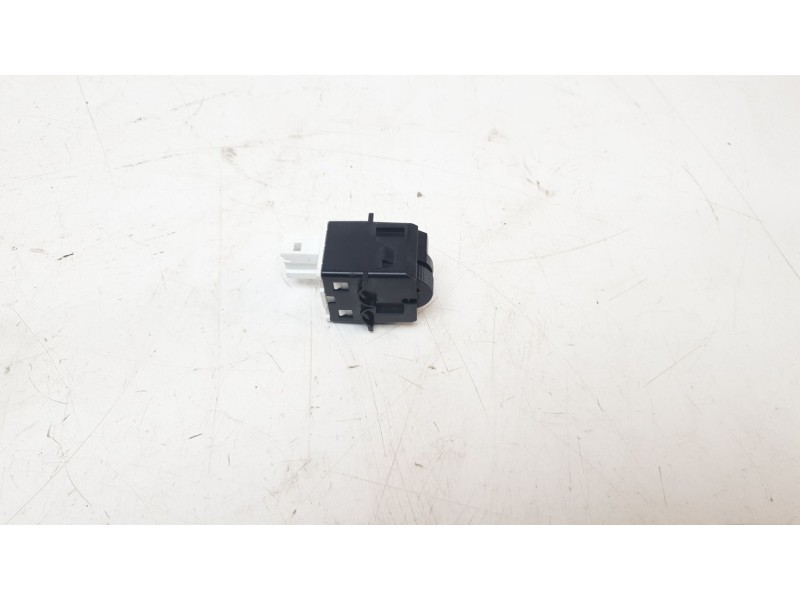 Recambio de interruptor para citroën c3 feel pack referencia OEM IAM 98125550ZD  