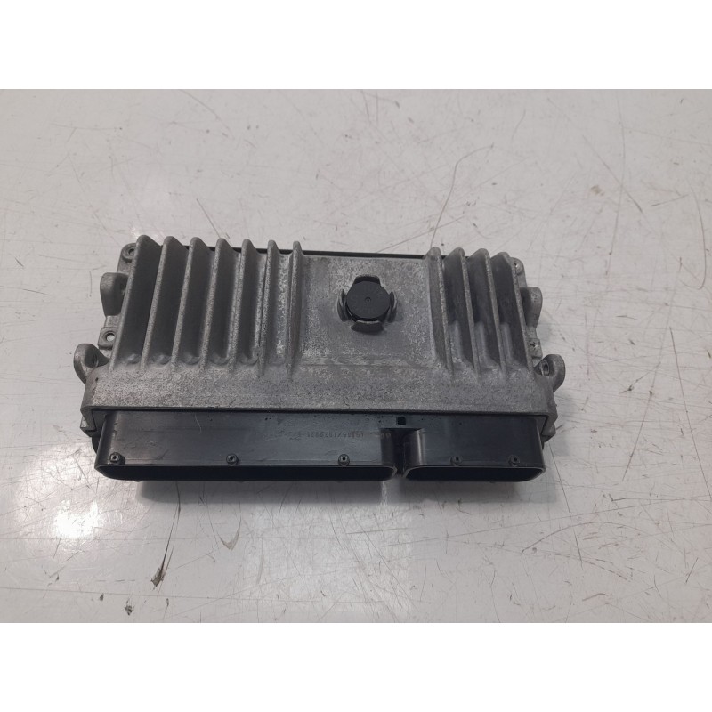 Recambio de centralita motor uce para toyota corolla (e21) hybrid active referencia OEM IAM 8966602750  