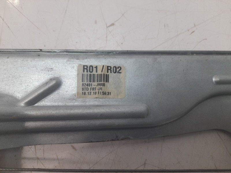 Recambio de elevalunas delantero izquierdo para hyundai kona pure referencia OEM IAM 82401J9000  