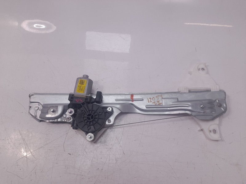 Recambio de elevalunas trasero izquierdo para hyundai kona pure referencia OEM IAM 83401J9000  