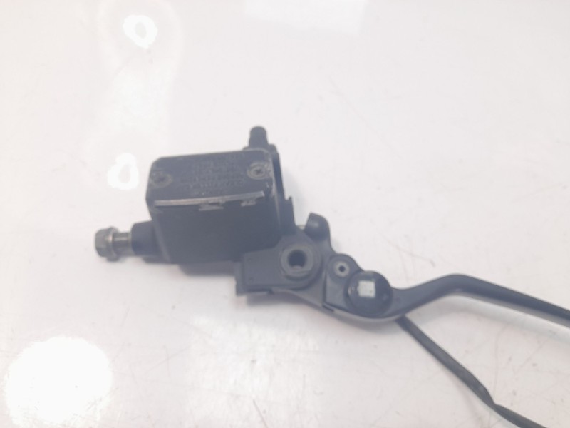 Recambio de bomba freno para kymco ak550 referencia OEM IAM 43500LGC6E00  