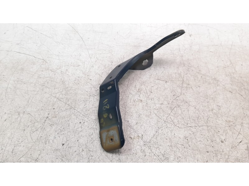 Recambio de soporte faro izquierdo para citroen c4 picasso origins referencia OEM IAM 9801724380  