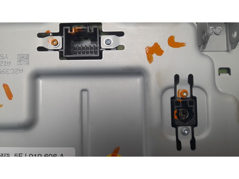 Recambio de pantalla multifuncion para seat arona fr referencia OEM IAM 5FJ919606A  