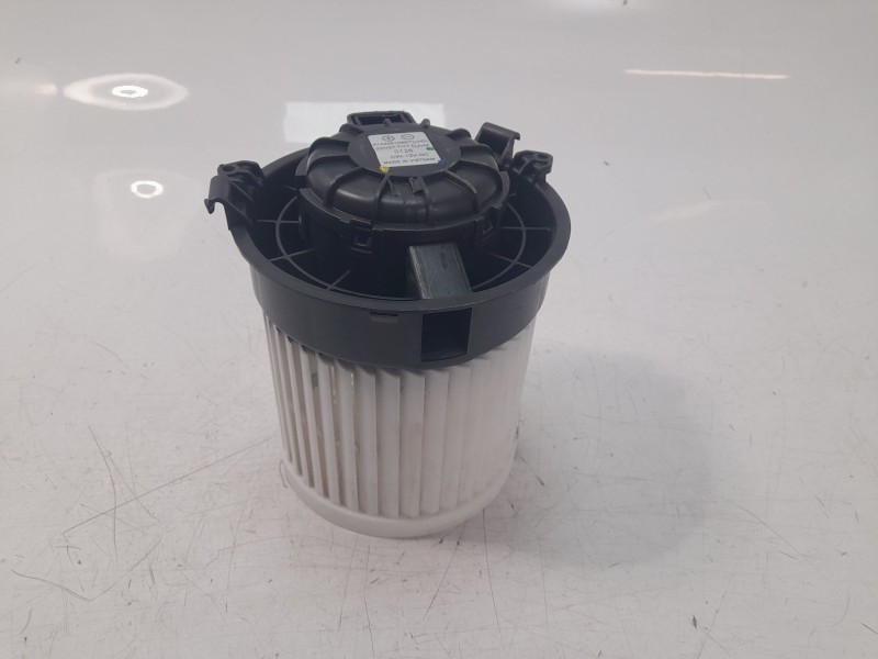 Recambio de ventilador calefaccion para ssangyong tivoli urban 4x2 referencia OEM IAM A144051085  