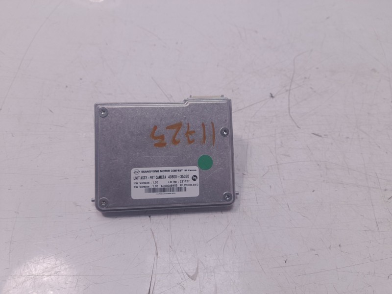 Recambio de camara vision frontal para ssangyong tivoli urban 4x2 referencia OEM IAM 4980035030  