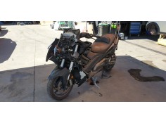 kymco ak550 del año 2017 2