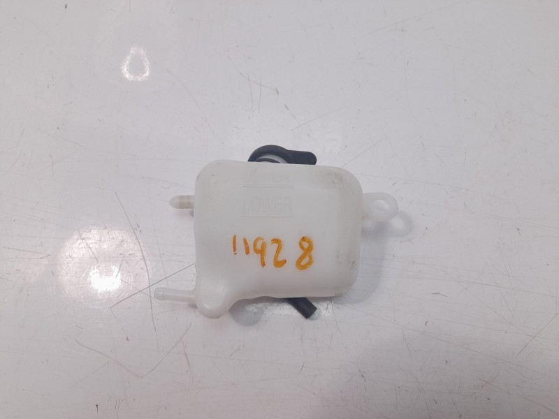 Recambio de deposito expansion para honda pcx 125 referencia OEM IAM 19111K35V00  