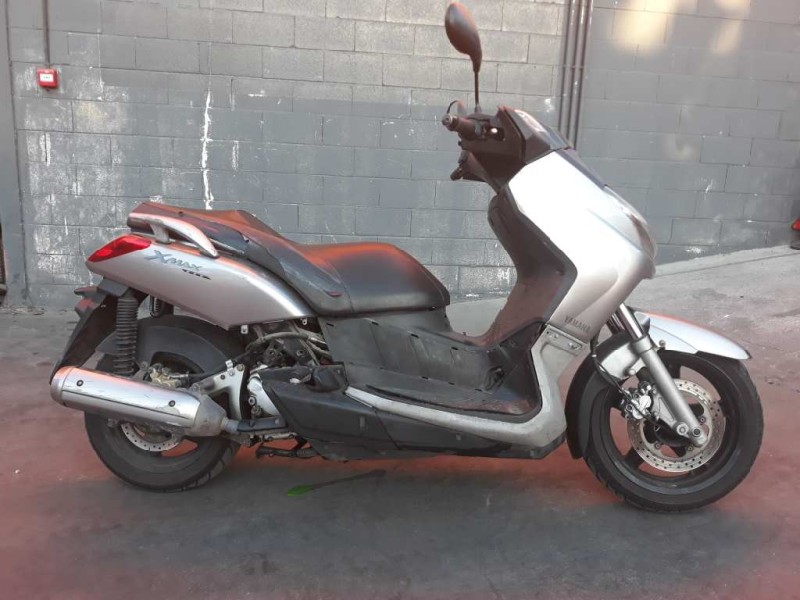 yamaha x-max 250 del año 2006