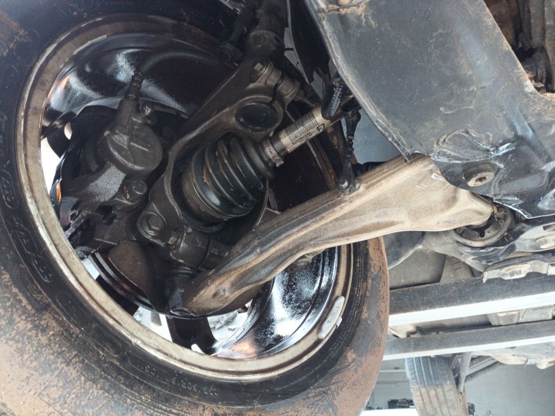 Recambio de brazo suspension inferior delantero derecho para land rover evoque hse dynamic referencia OEM IAM LR078656  