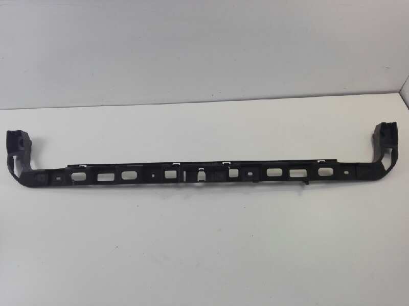 Recambio de molduras traseras para volkswagen passat berlina (3c2) r line referencia OEM IAM 3C5807863  