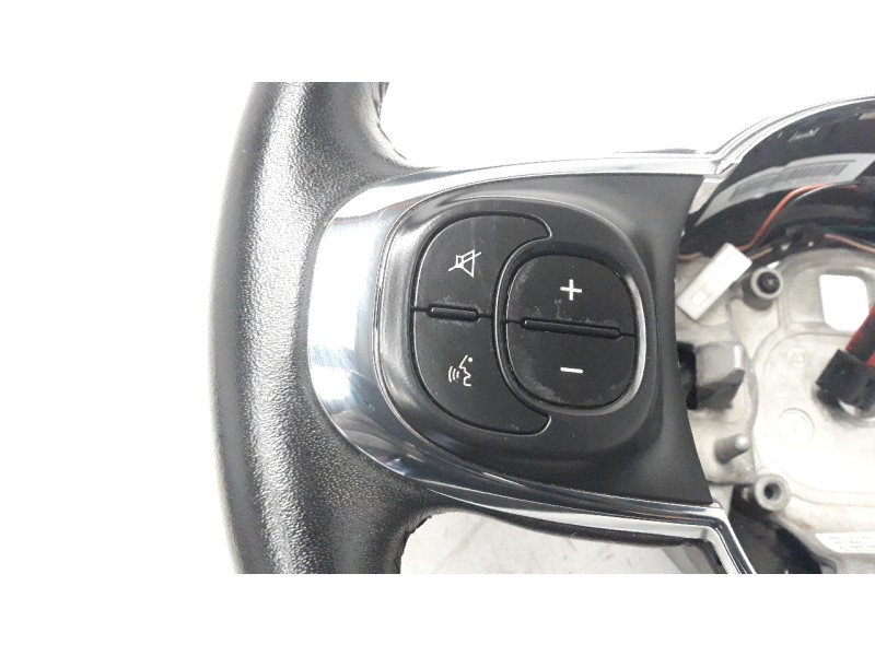 Recambio de volante para fiat nuova 500 (150) 1.2 cat referencia OEM IAM 735633725  