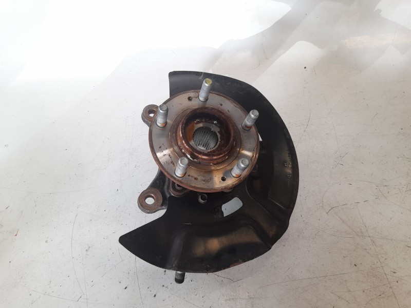 Recambio de mangueta delantera izquierda para kia sportage concept 2wd referencia OEM IAM 51715D7000  