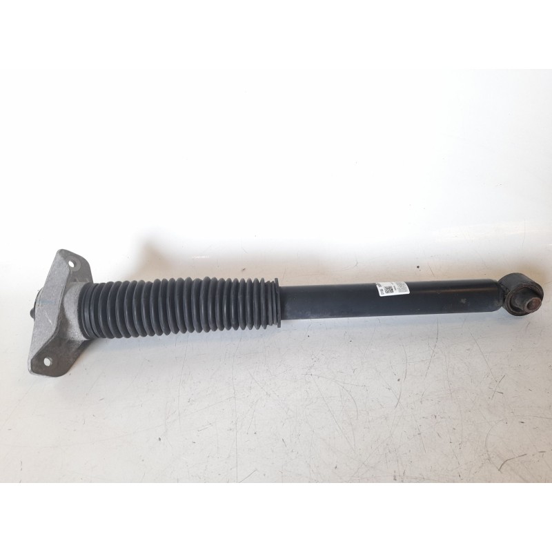 Recambio de amortiguador trasero derecho para kia sportage concept 2wd referencia OEM IAM 55300F1530  