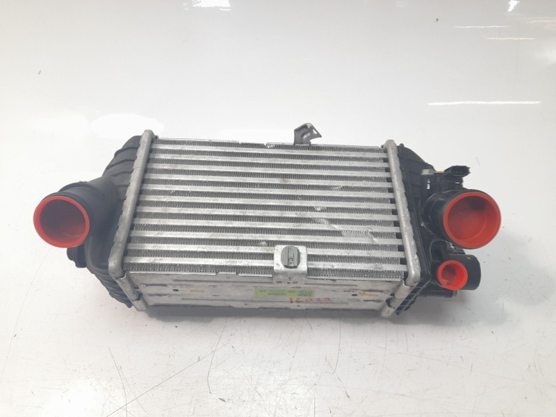 Recambio de intercooler para kia stonic (ybcuv) drive referencia OEM IAM 2827007300  