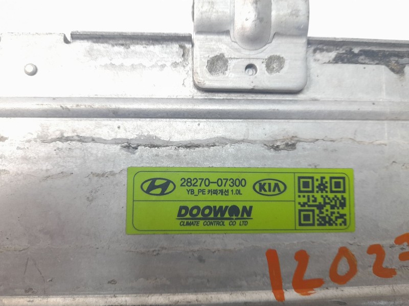 Recambio de intercooler para kia stonic (ybcuv) drive referencia OEM IAM 2827007300  