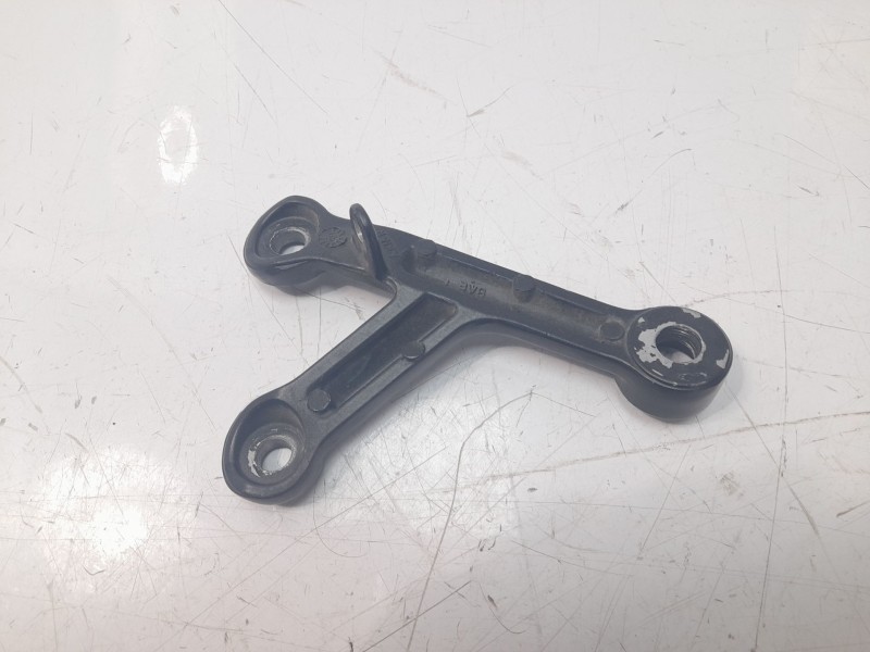 Recambio de soporte motor derecho para honda cbr 650r cbr 650r referencia OEM IAM 50211MKND50ZA  