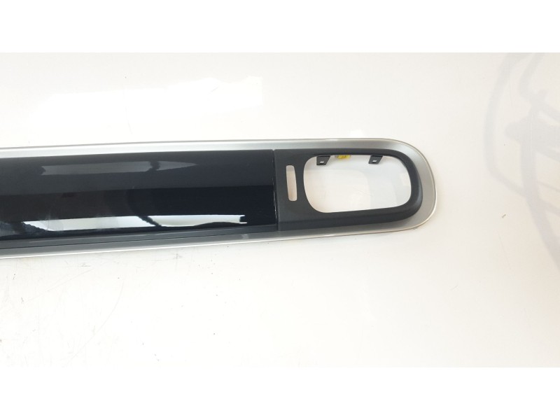 Recambio de moldura para citroën c3 feel pack referencia OEM IAM 981240177  