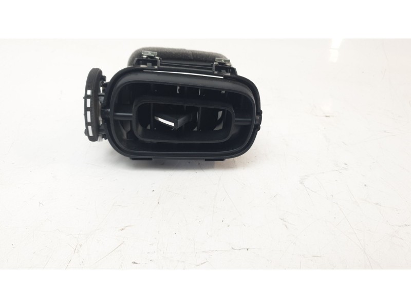 Recambio de aireador derecho para citroën c3 feel pack referencia OEM IAM 98160166ZD  