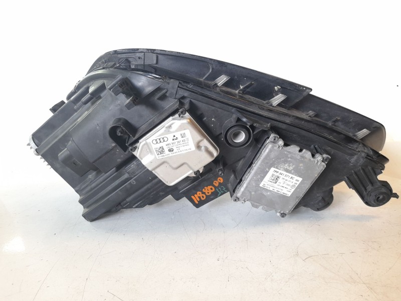 Recambio de faro derecho para audi a4 avant (8w5) básico referencia OEM IAM 8W0941036  