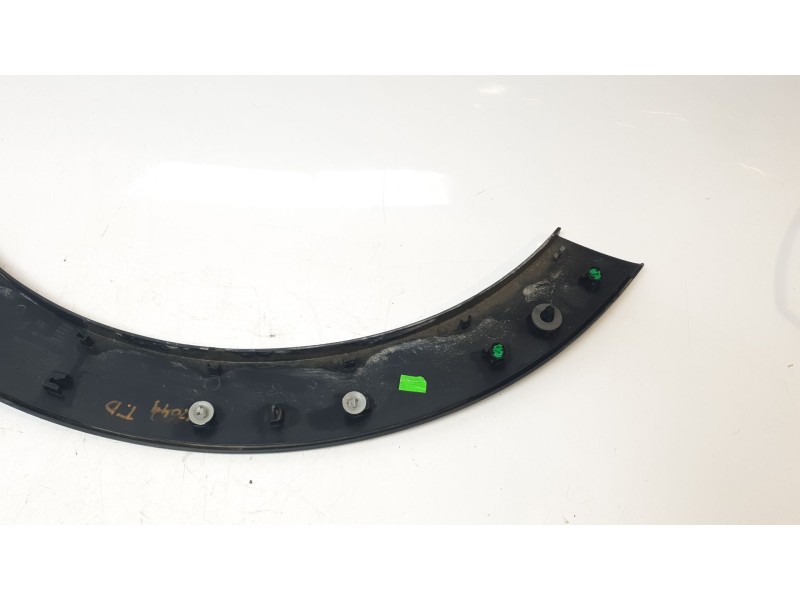 Recambio de aletin trasero derecho para citroën c3 feel pack referencia OEM IAM 9812088780 107076121 CI3281583