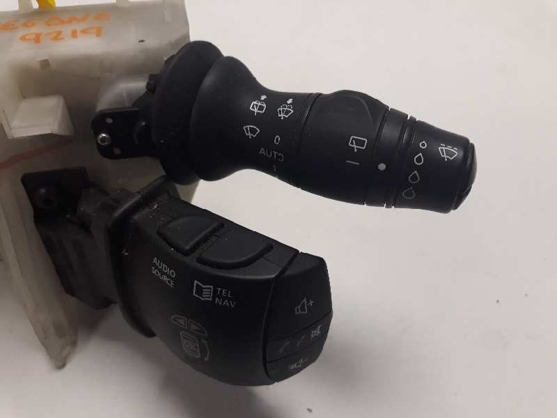 Recambio de mando multifuncion para renault megane iii berlina 5 p emotion referencia OEM IAM   