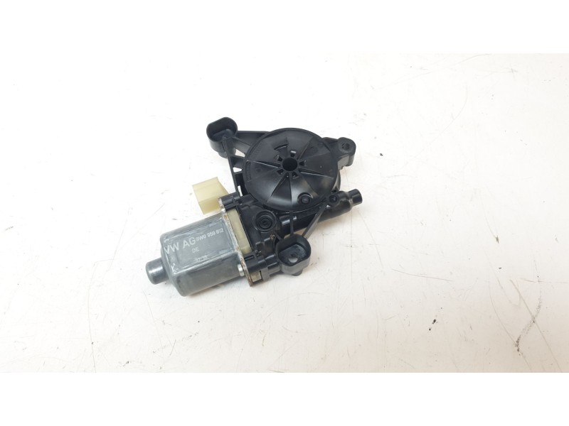 Recambio de motor elevalunas trasero derecho para audi a4 avant (8w5) básico referencia OEM IAM 8W0959812  