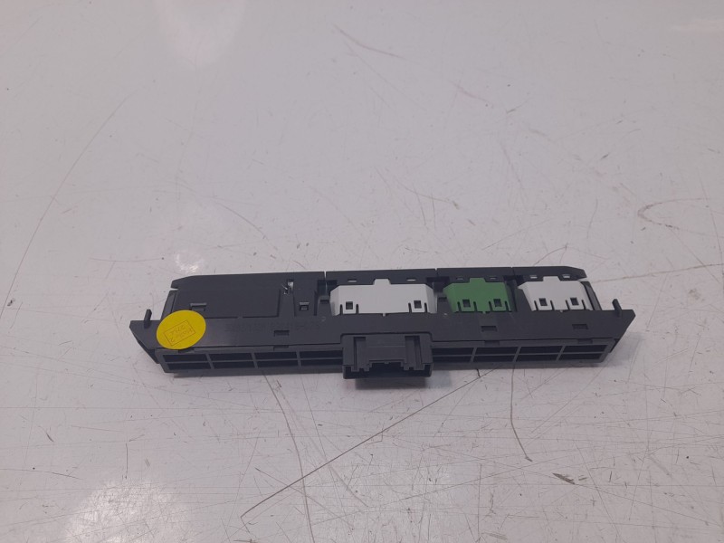 Recambio de warning para volkswagen passat lim. (3g2) 1.8 tsi referencia OEM IAM 3G0927132A  