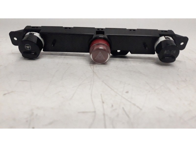 Recambio de warning para fiat nuova 500 (150) 1.2 cat referencia OEM IAM 735451108  