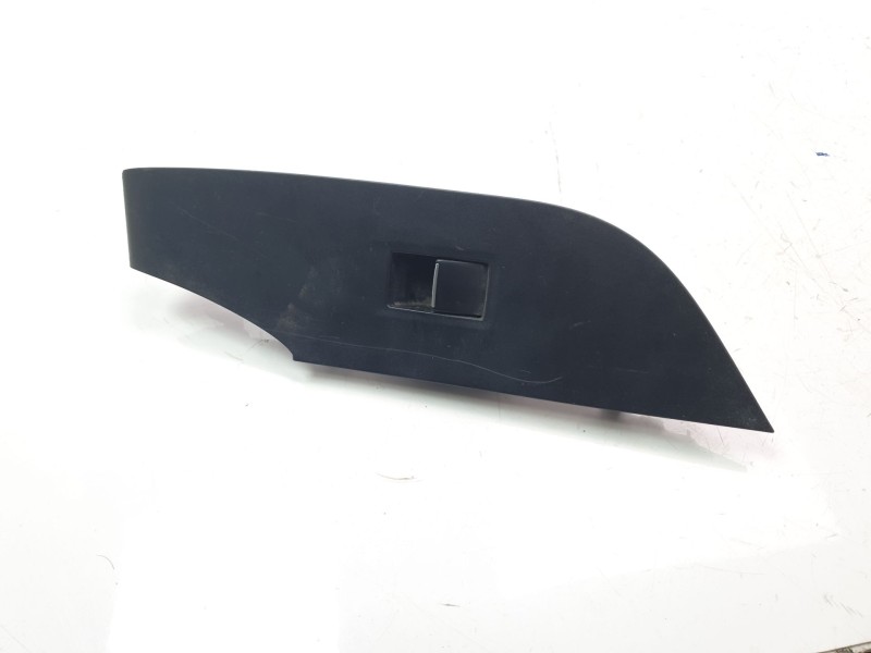 Recambio de mando elevalunas delantero derecho para toyota rav4 referencia OEM IAM 8481012110  