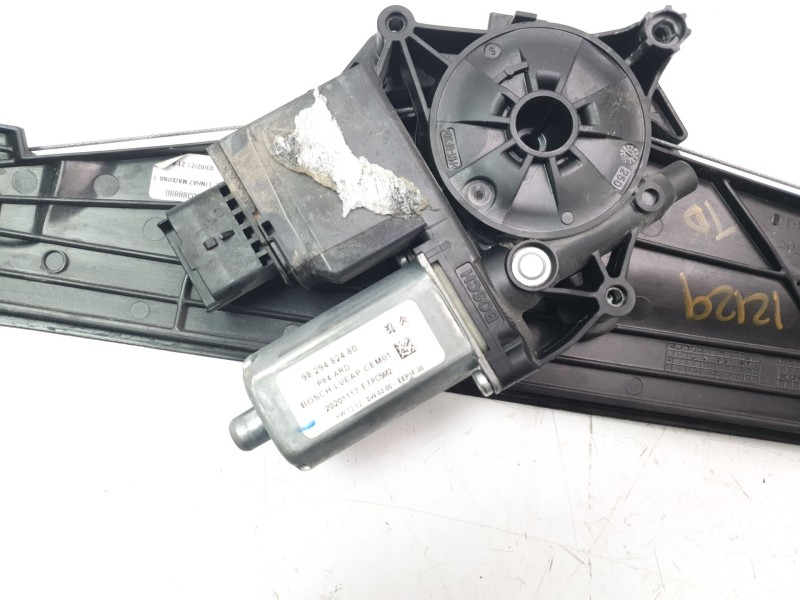 Recambio de elevalunas trasero derecho para peugeot 3008 ii suv (mc_, mr_, mj_, m4_) 1.2 thp/ puretech 130 (mrhnsm, mrhnsu, mrhn