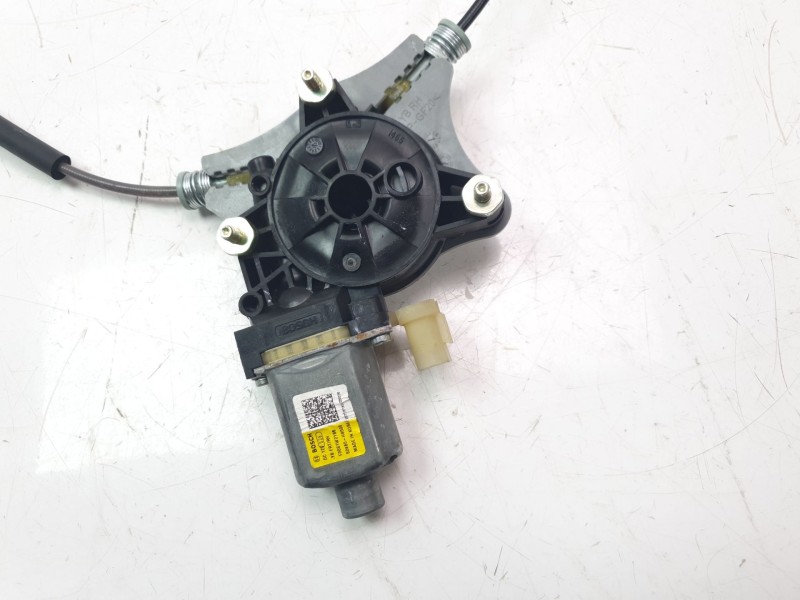 Recambio de elevalunas delantero derecho para kia stonic (yb) 1.2 cvvt referencia OEM IAM 82402H8100  