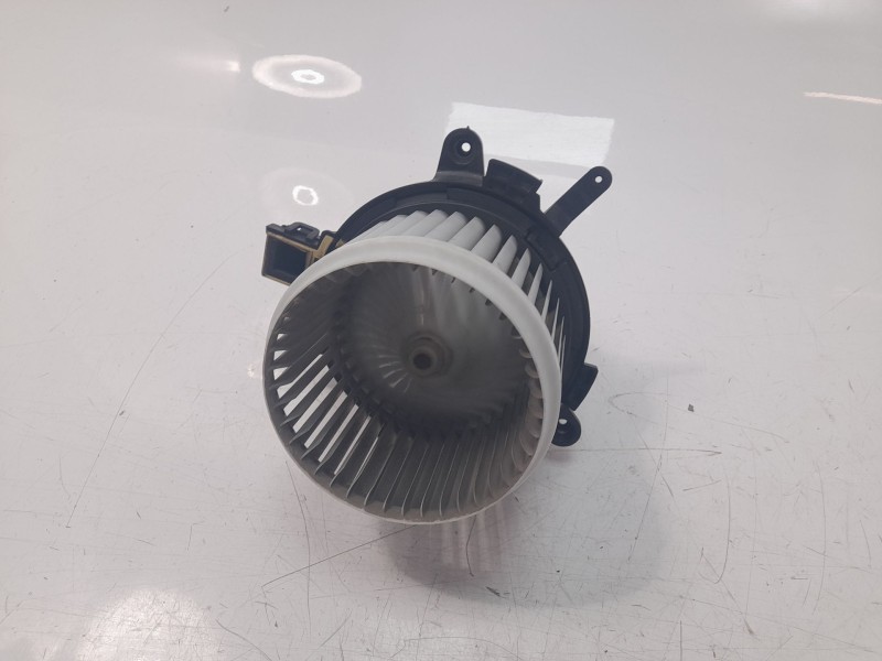 Recambio de ventilador calefaccion para peugeot 3008 allure referencia OEM IAM 9821292180  